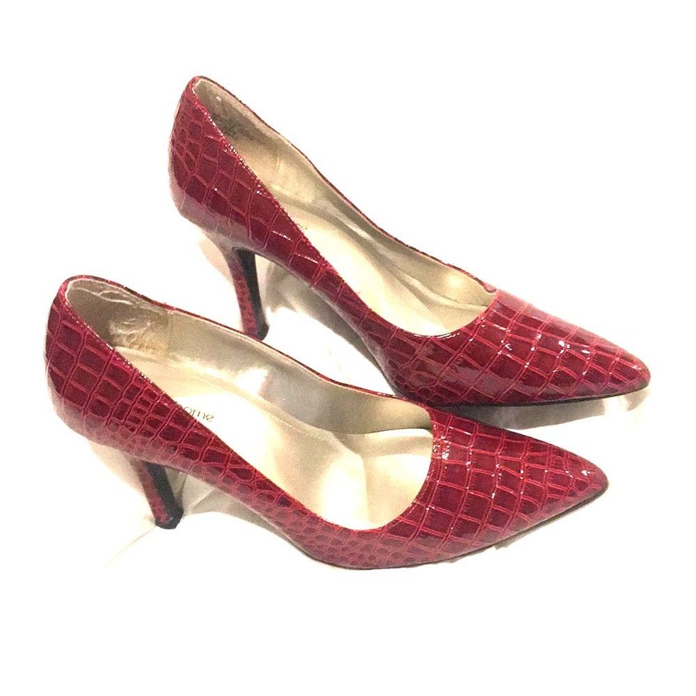 Liz Claiborne flex red heels